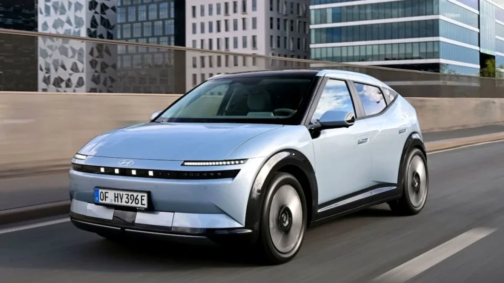 Nuevo vehículo eléctrico compacto Hyundai IONIQ 3 N Line
