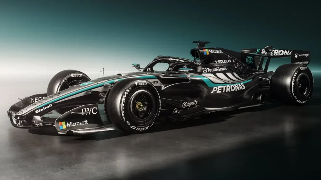 Mercedes W17 de Fórmula 1 con el número 63 de George Russell