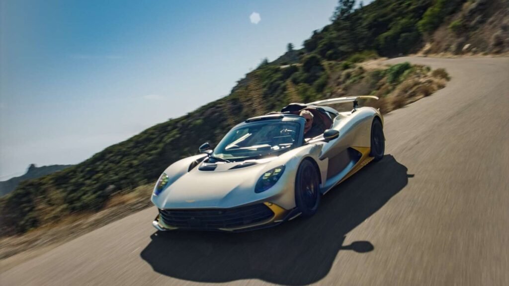 Aston Martin Valhalla Spider: hiperdeportivo híbrido descapotable de 1.079 CV