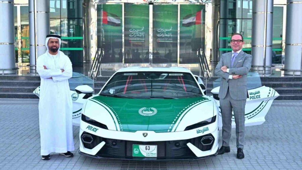 Un Lamborghini Temerario de 920 CV se suma a la flota policial de Dubái