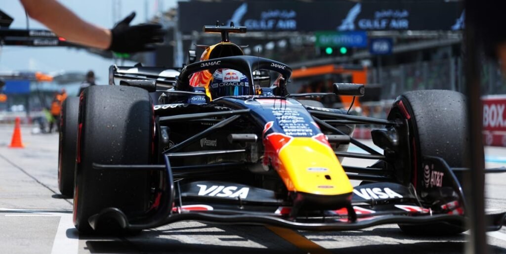 Max Verstappen da el primer golpe sobre la mesa en los Libres 1 de Malasia