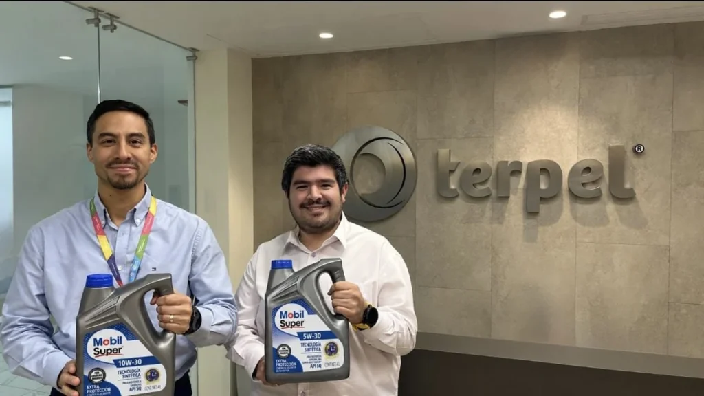 Presentación técnica de lubricantes con especificación API SQ en Ecuador
